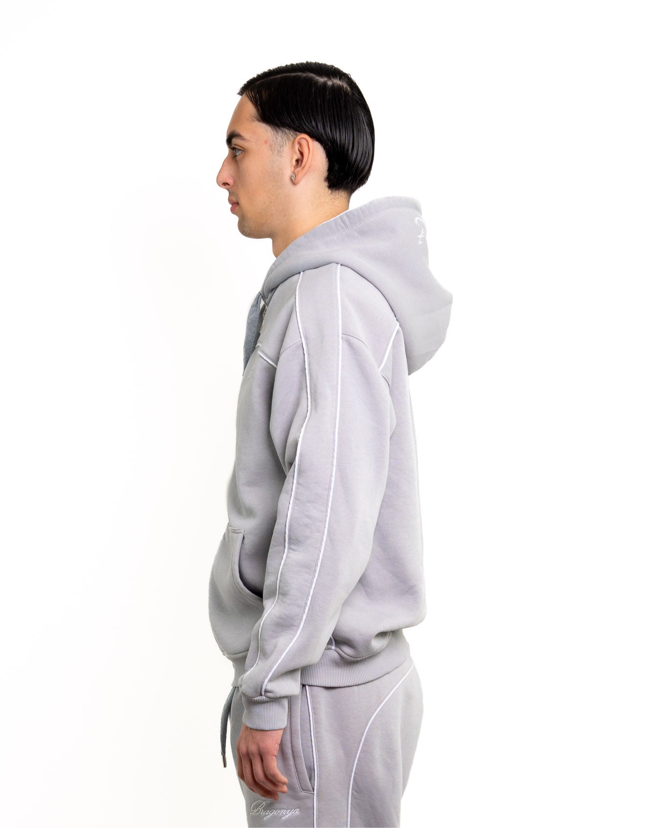 Grey Eyes Zipper